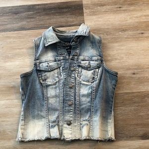 Jean Vest